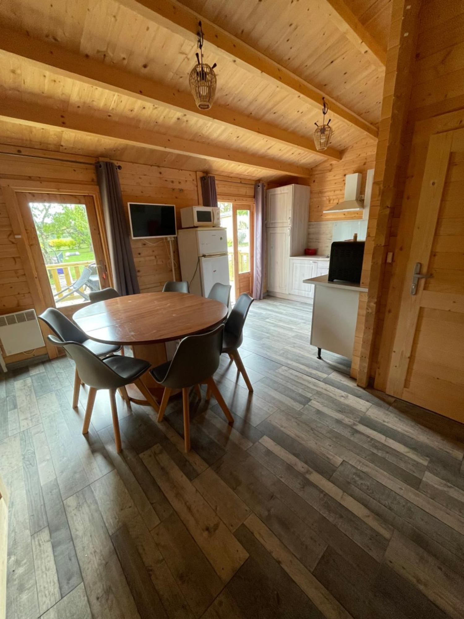 Camping Le Convivial Foncène Kültér fotó